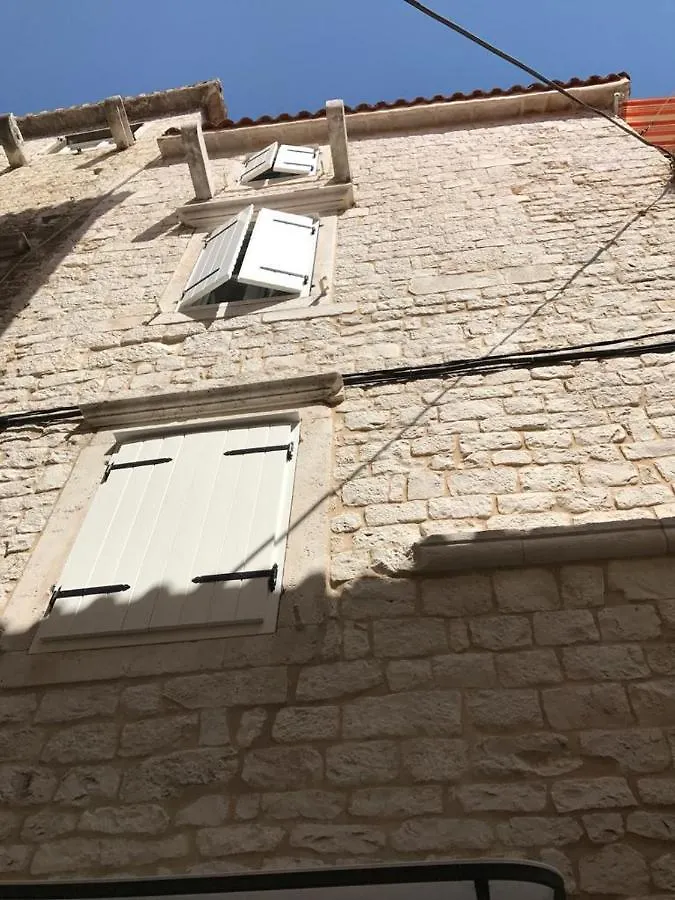 Old Town Apartments Trogir - Free Parking